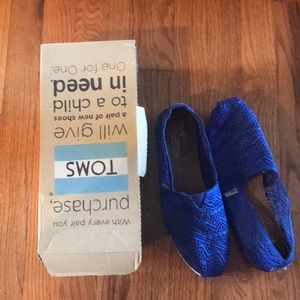Light wear beautiful Cobalt blue Toms crochet